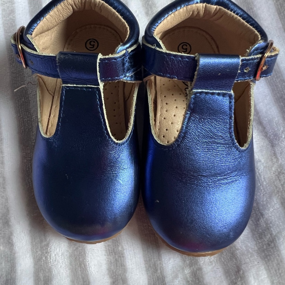 T-strap flats mary jane Shoes